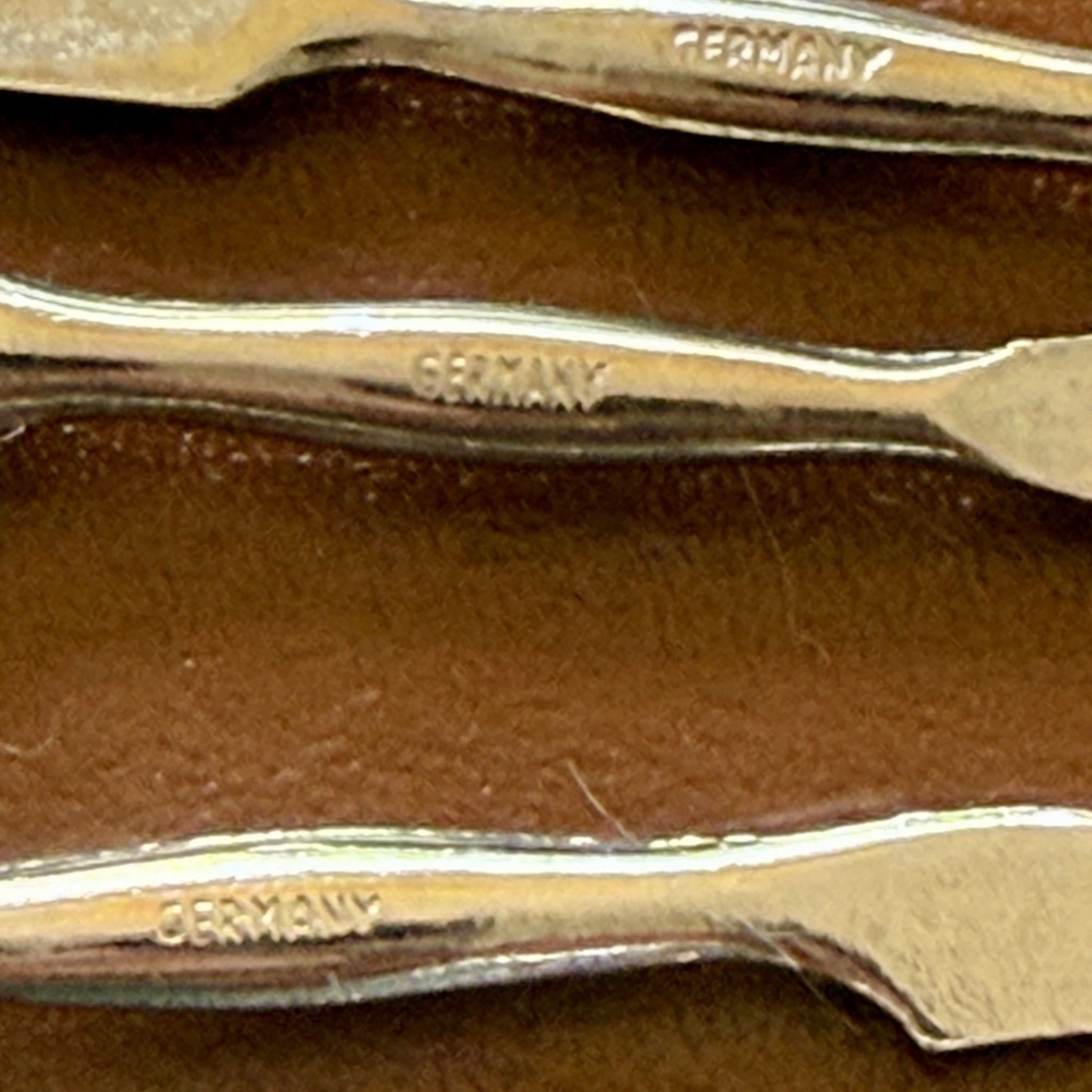 Vintage Leather Grooming Kit made in West Germany - Picture 10 of 12